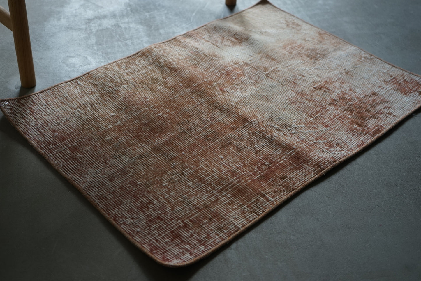 TURKEY VINTAGE SMALL RUG PALE RED 74 × 50 cm No.TR25160