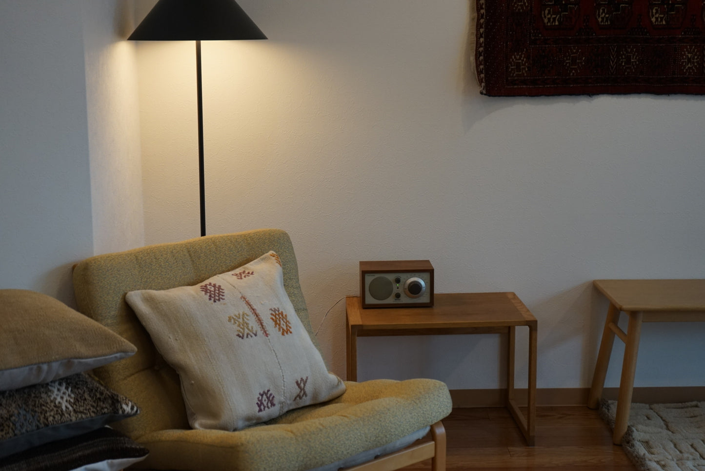 Türkiye Old Kilim Cushion Cover Ivory , Beige , Orange Tribal Patchwork Design 45 × 45 cm No.TR25570 / 送料無料・羊毛手織りキリム