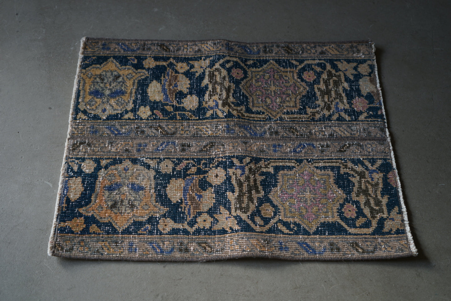 Türkiye Old Oushak Patchwork Indigo 66 × 54 cm No.TR25306