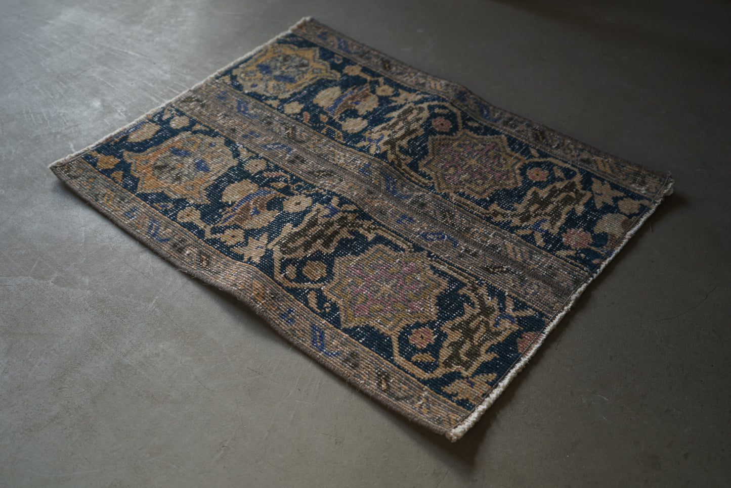 Türkiye Old Oushak Patchwork Indigo 66 × 54 cm No.TR25306