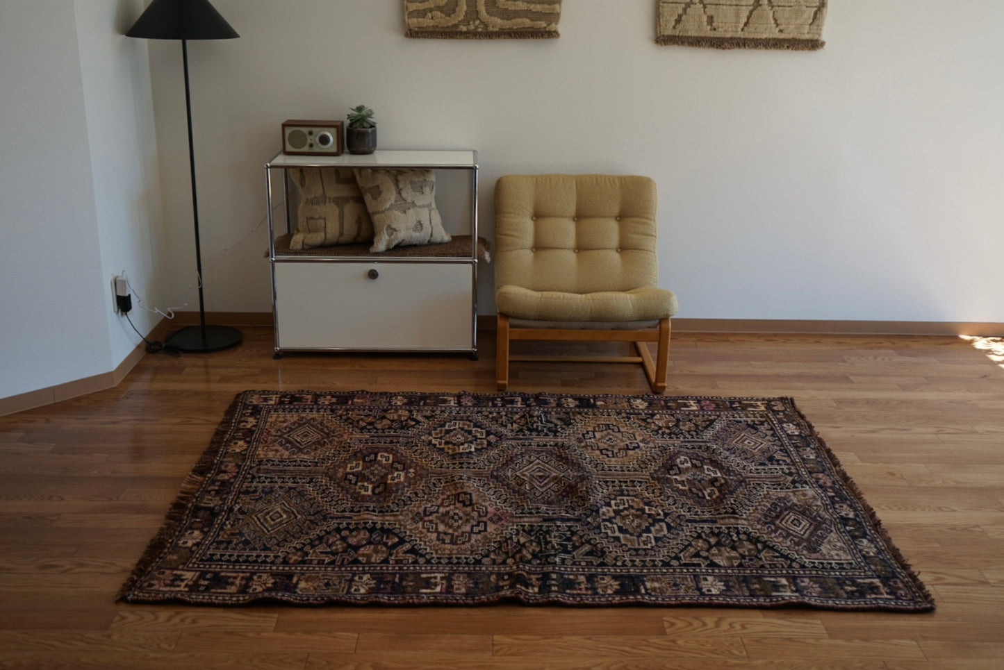 店頭販売 Iran Antique Shiraz Khamseh Dolkhani 1770年代 186 × 131 cm