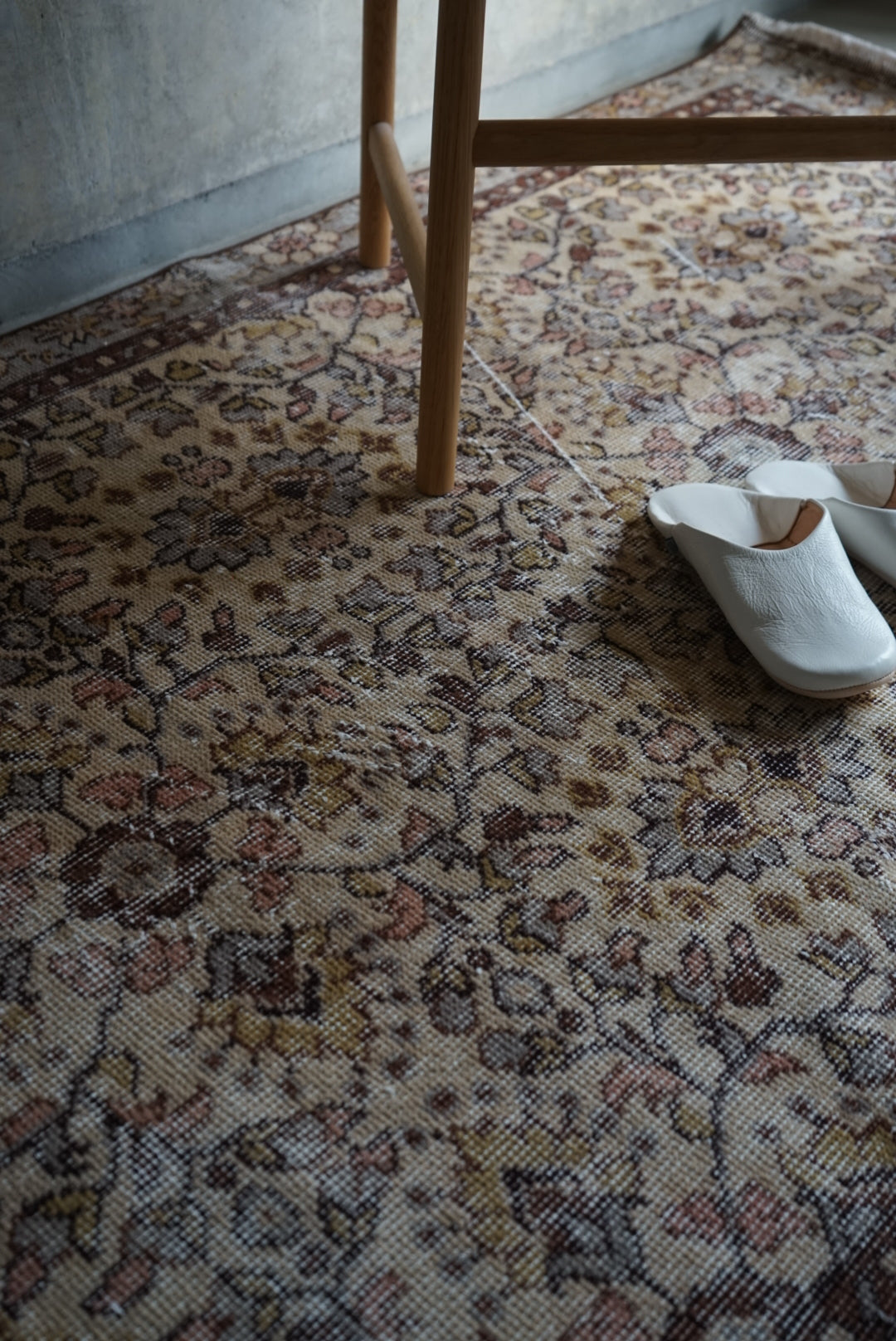 Türkiye Old Isparta Brown Floral 1970年代 204 × 107 cm No.TR25255