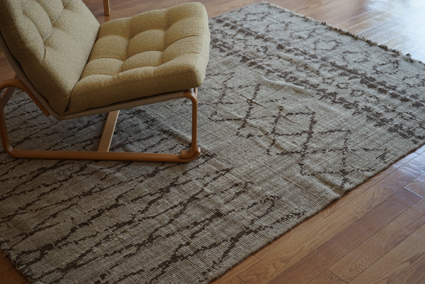 店頭販売 ORIGINAL IRAN QASHQAI KILIM " TRIBE " 204 × 142 cm