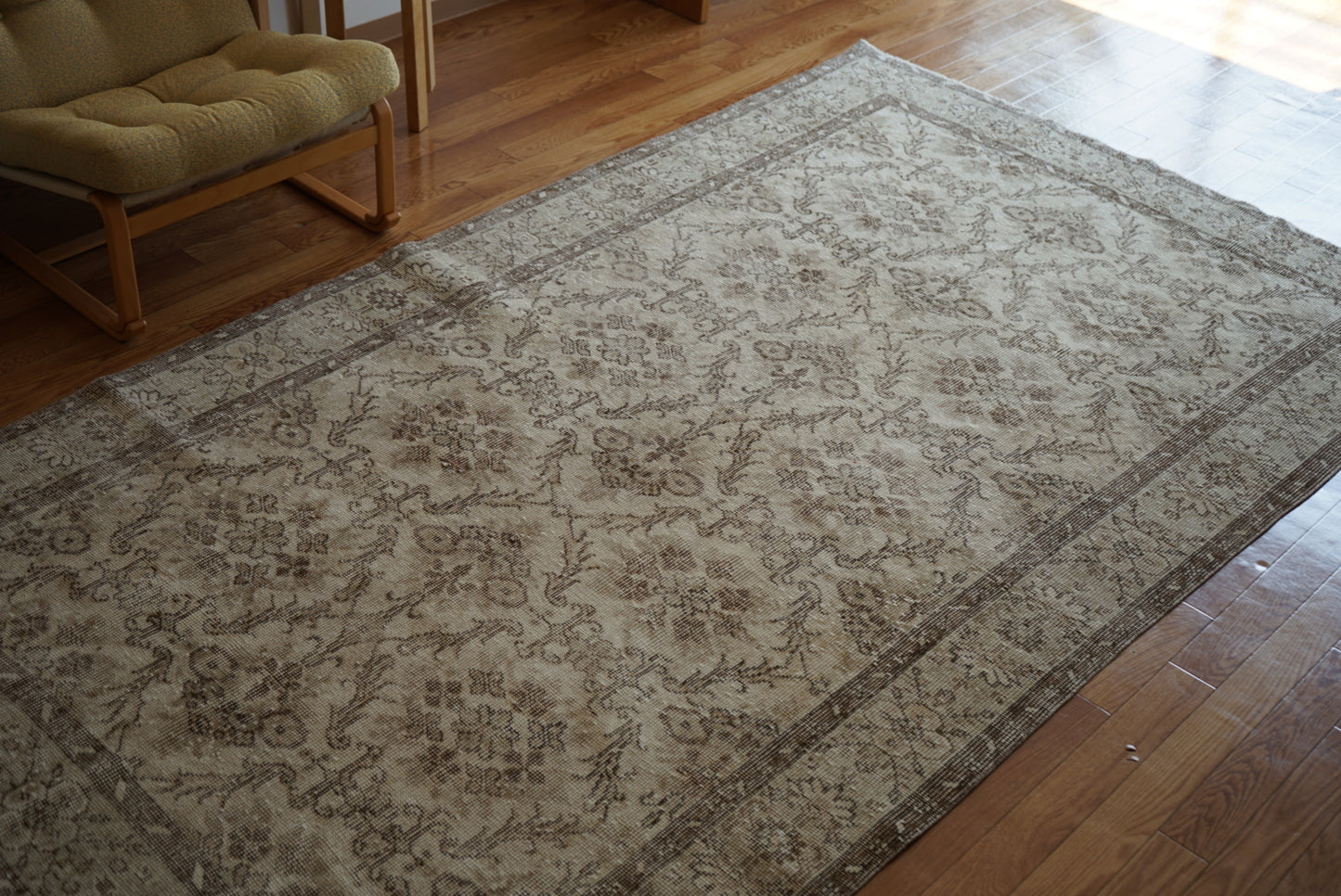 Türkiye Old Isparta Beige Floral 1970年代 272 × 152 cm No.TR25351