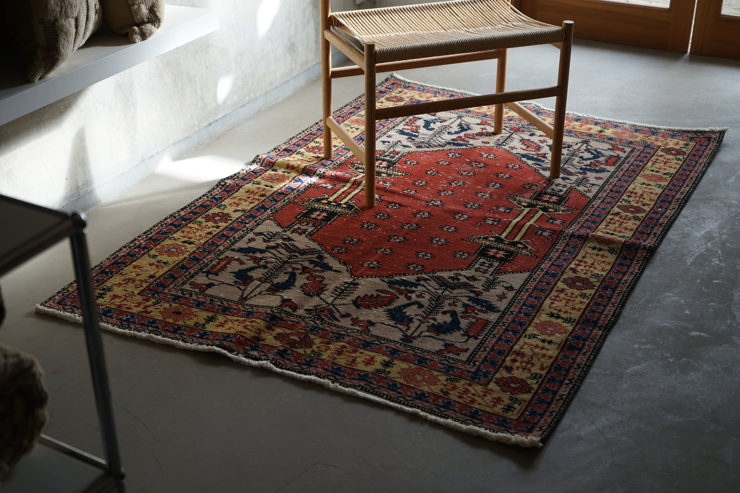 TURKEY VINTAGE ISPARTA PRAYER RUG 1950-1960年代 173 × 122 cm No.TR25174