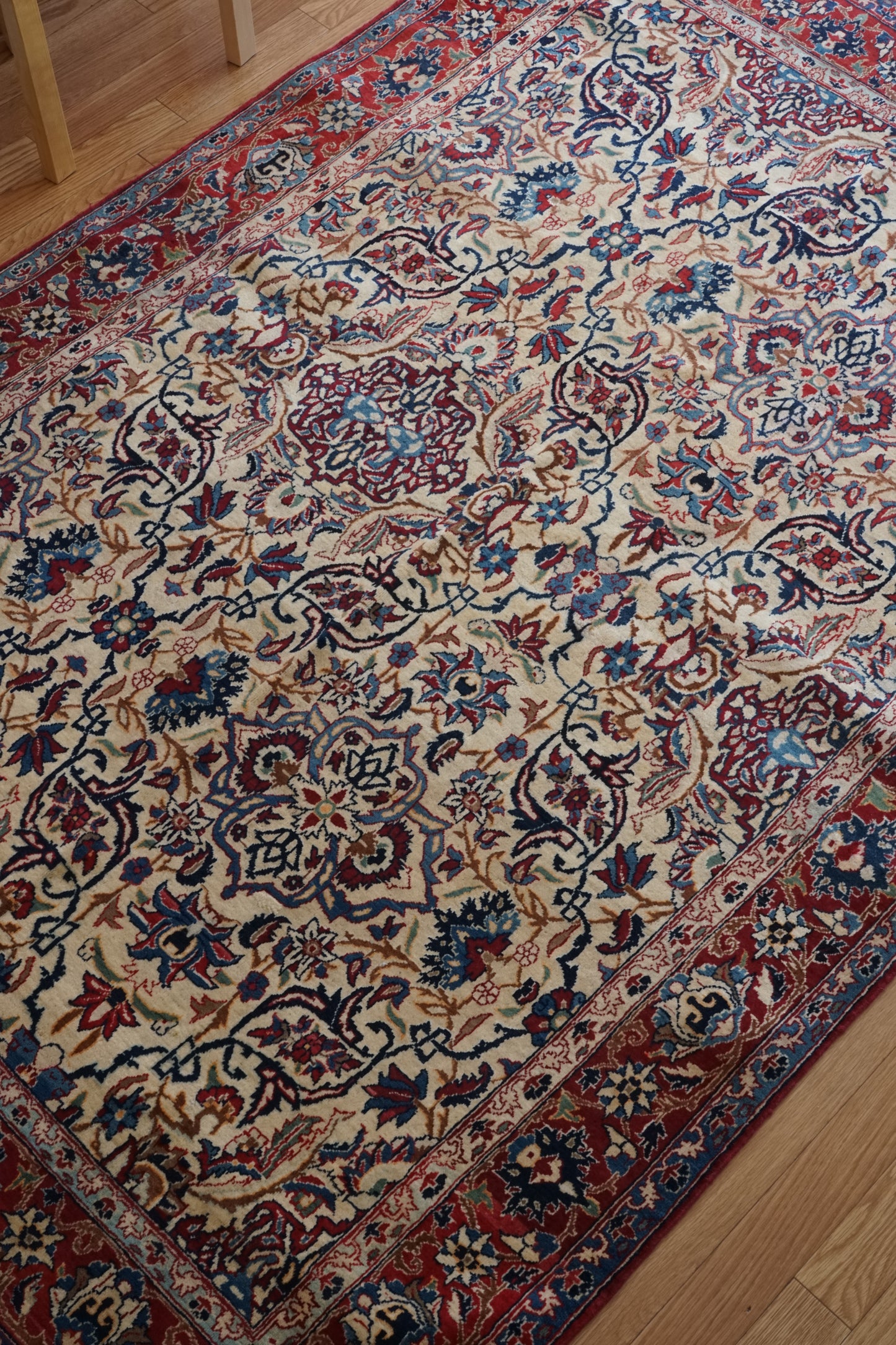 店頭販売 Iran Antique Esfahan 1840年代 231 × 157 cm / 国内送料無料・羊毛手織り絨毯
