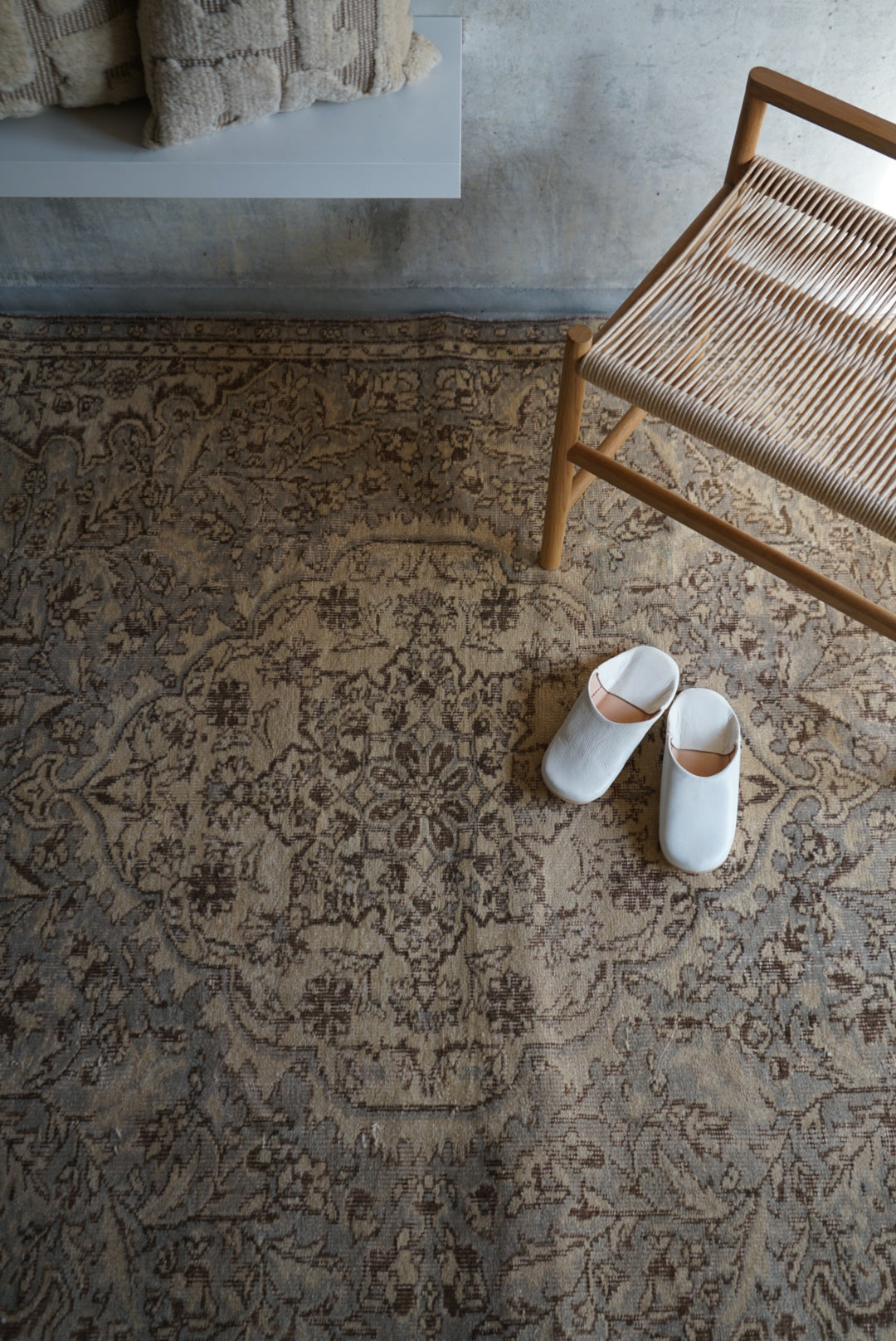 Türkiye Old Isparta Ecru , Gray 1960-1970年代 249 × 158 cm No.TR25265