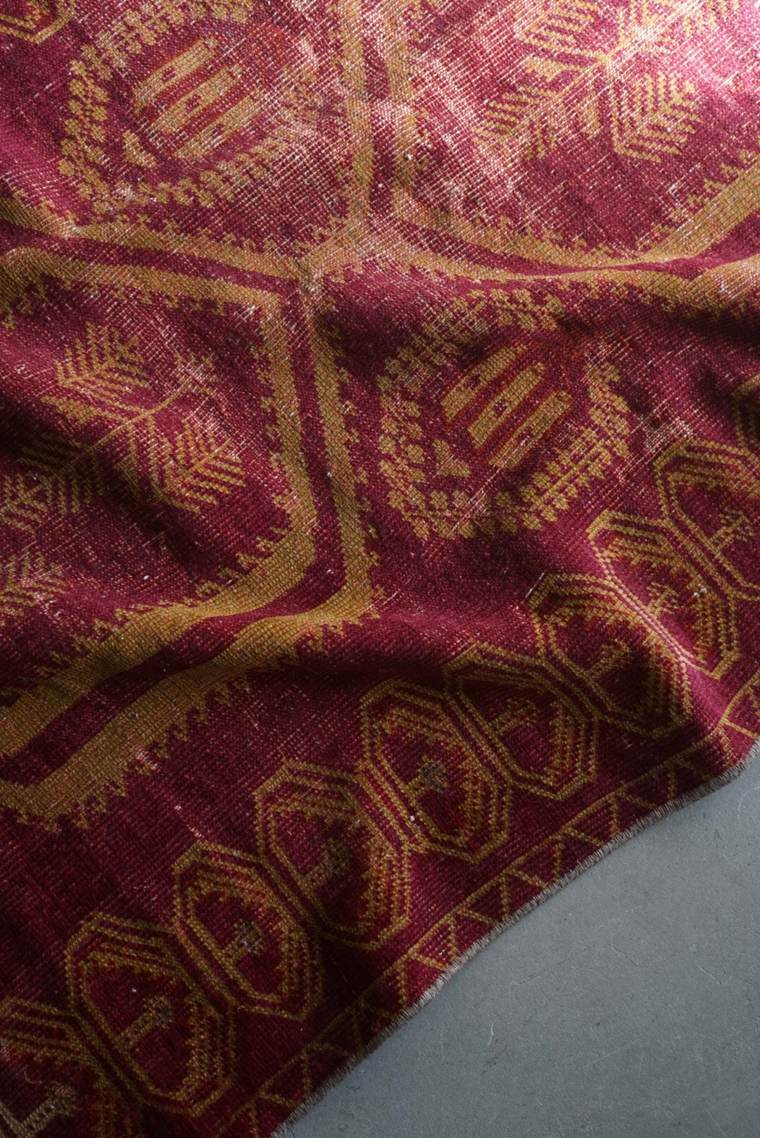Türkiye Old Oushak Red 110 × 92.5 cm No.TR25330