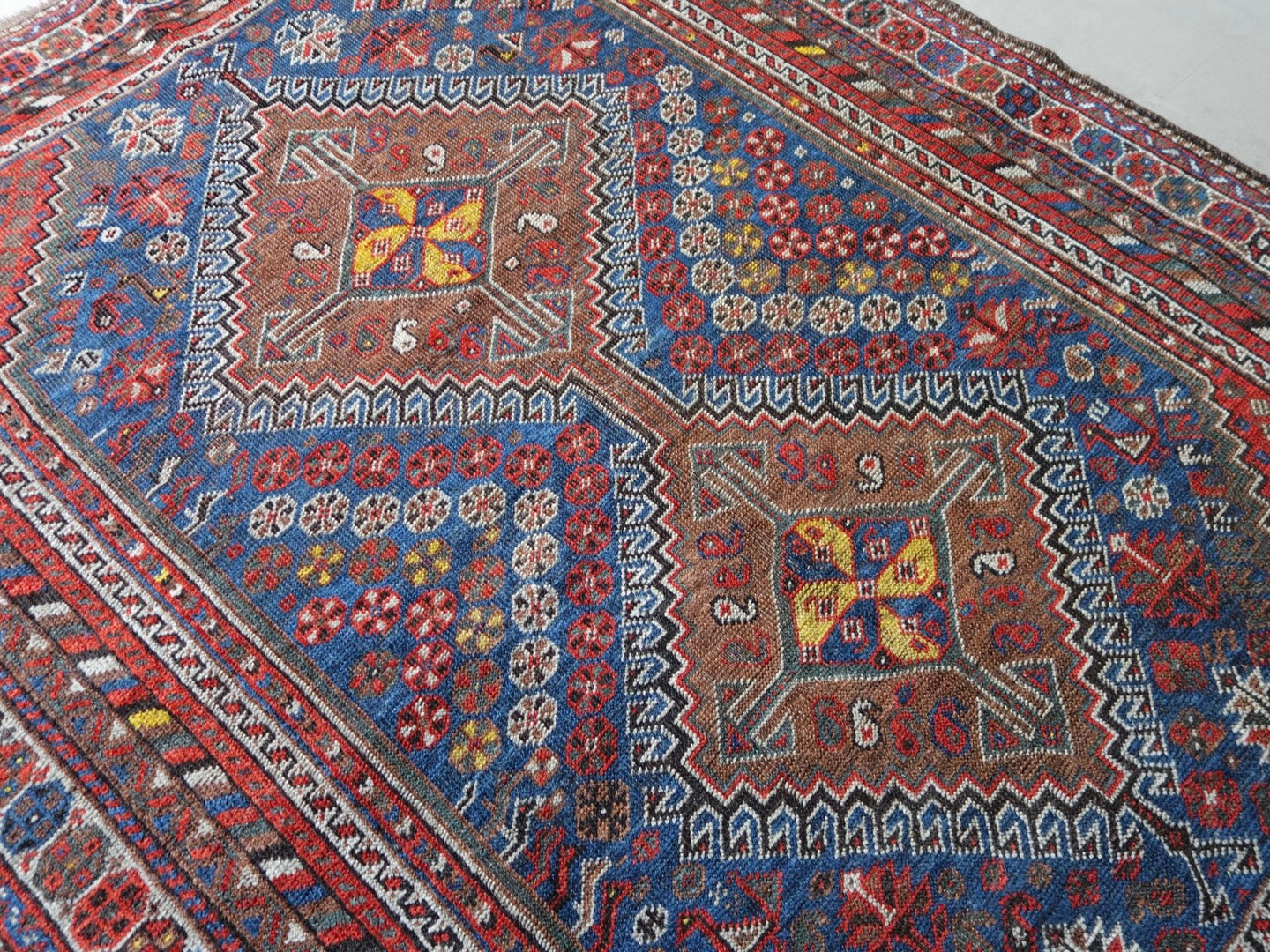 Iran antiques | Khamseh Shiraz 1800 150×113cm