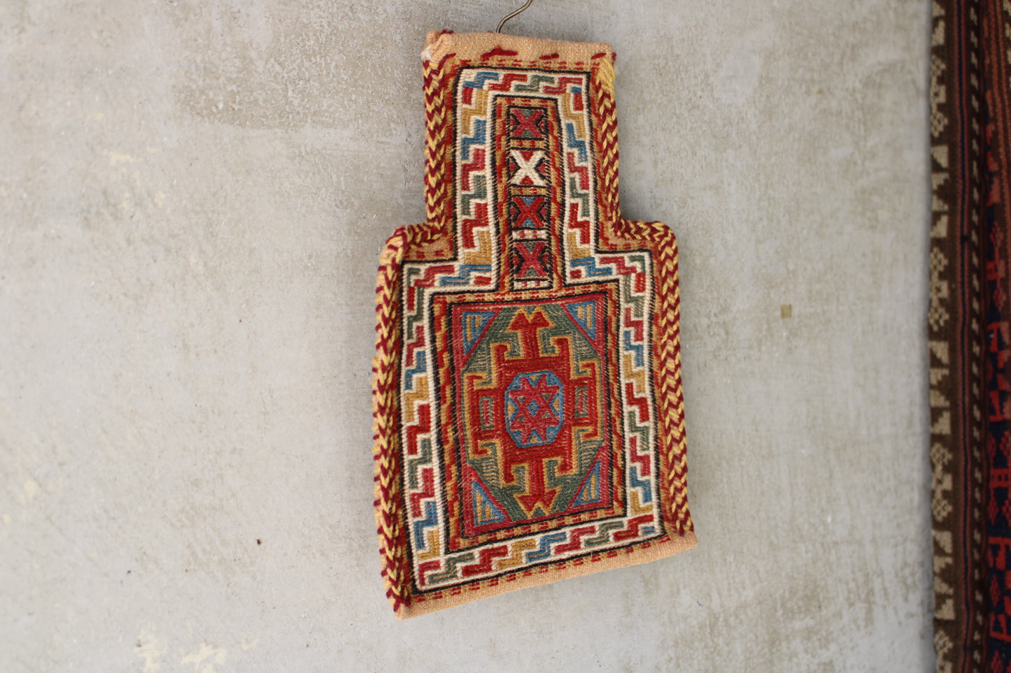Iran antiques | Bakhtiyari Salt shaker 1940年代 29×26cm